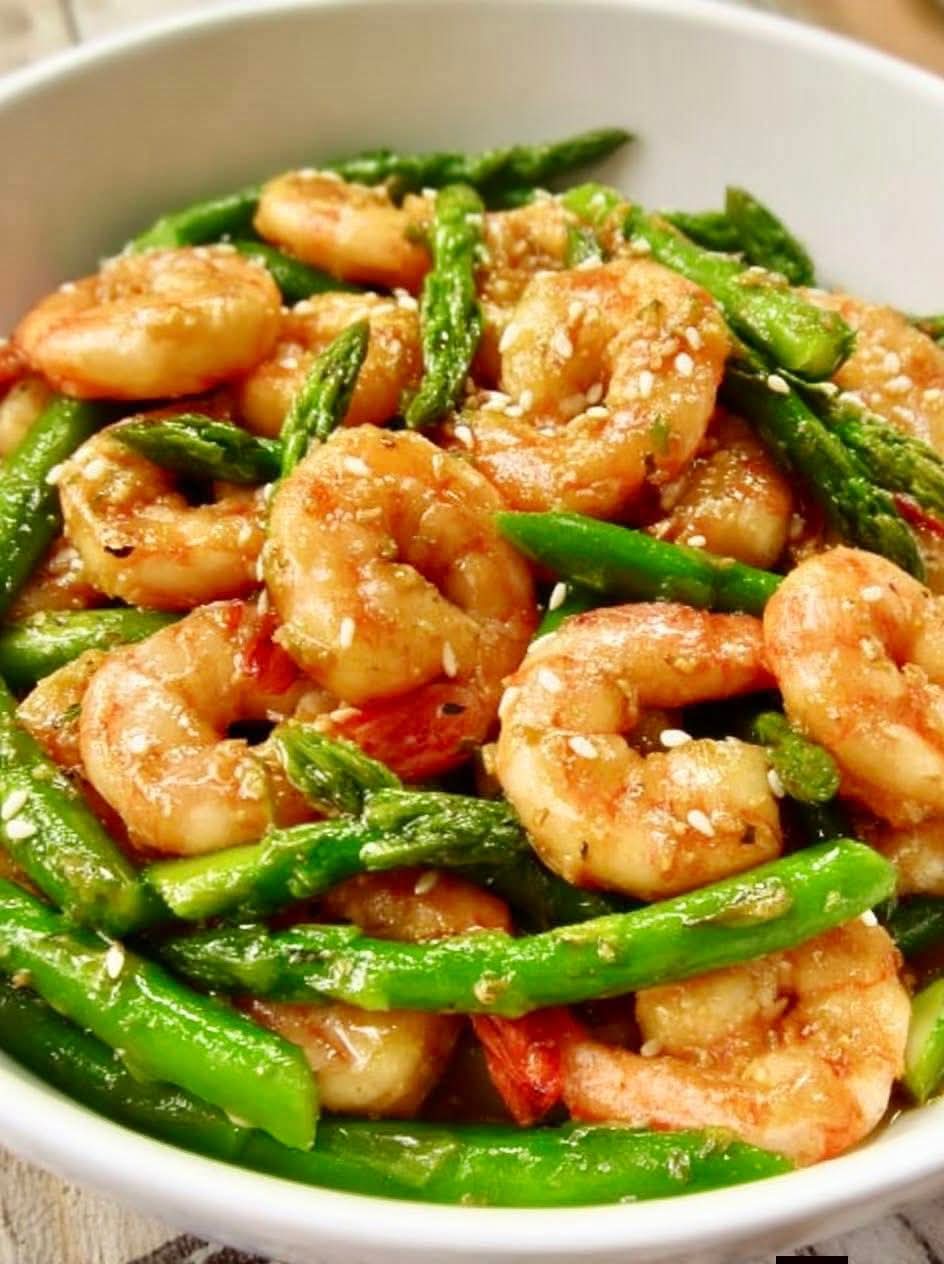 ماهیتابه میگو و مارچوبه